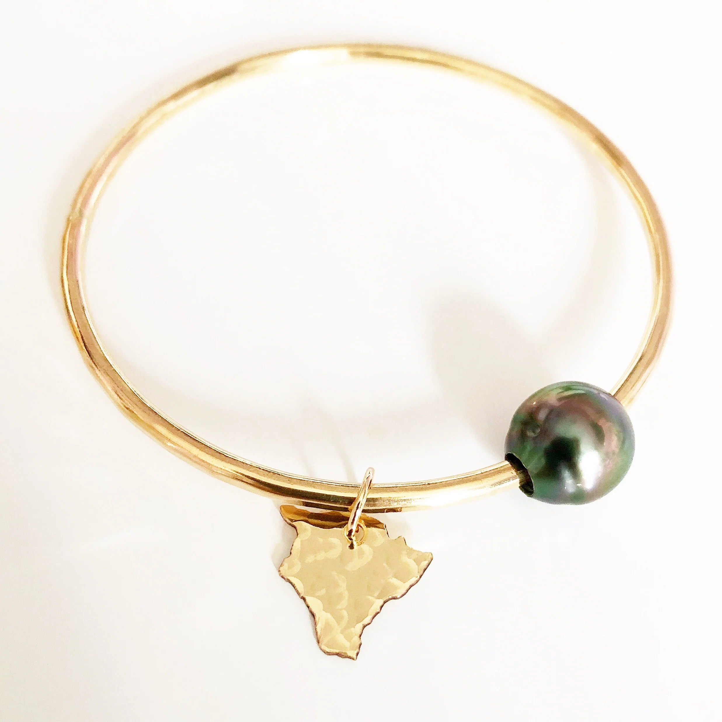 Big Island charm bangle - tahitian pearl (B368) - Mitchell's Manufacturing Jewel