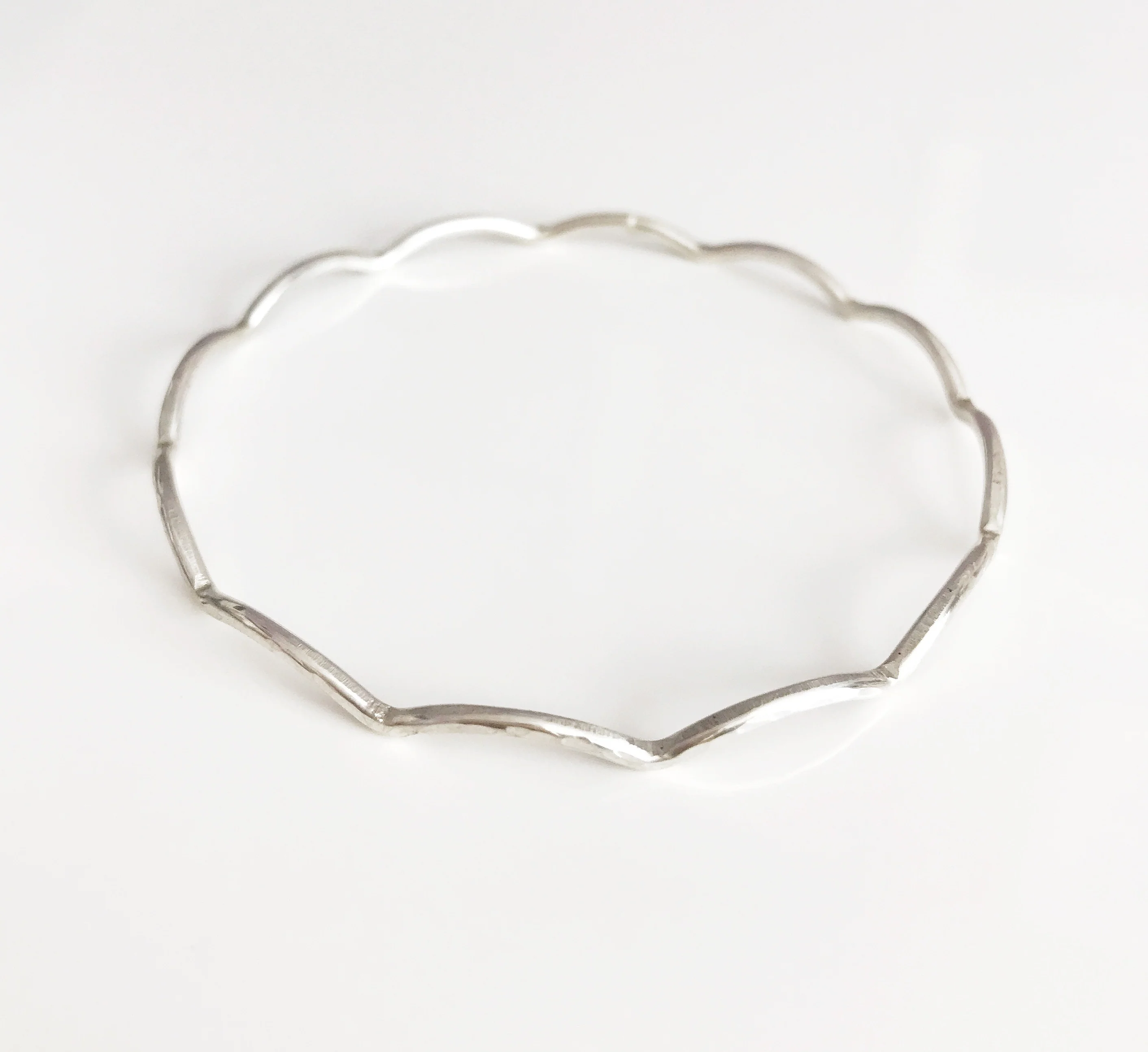 Bangle TOMI (B335) - Mitchell's Manufacturing Jewel