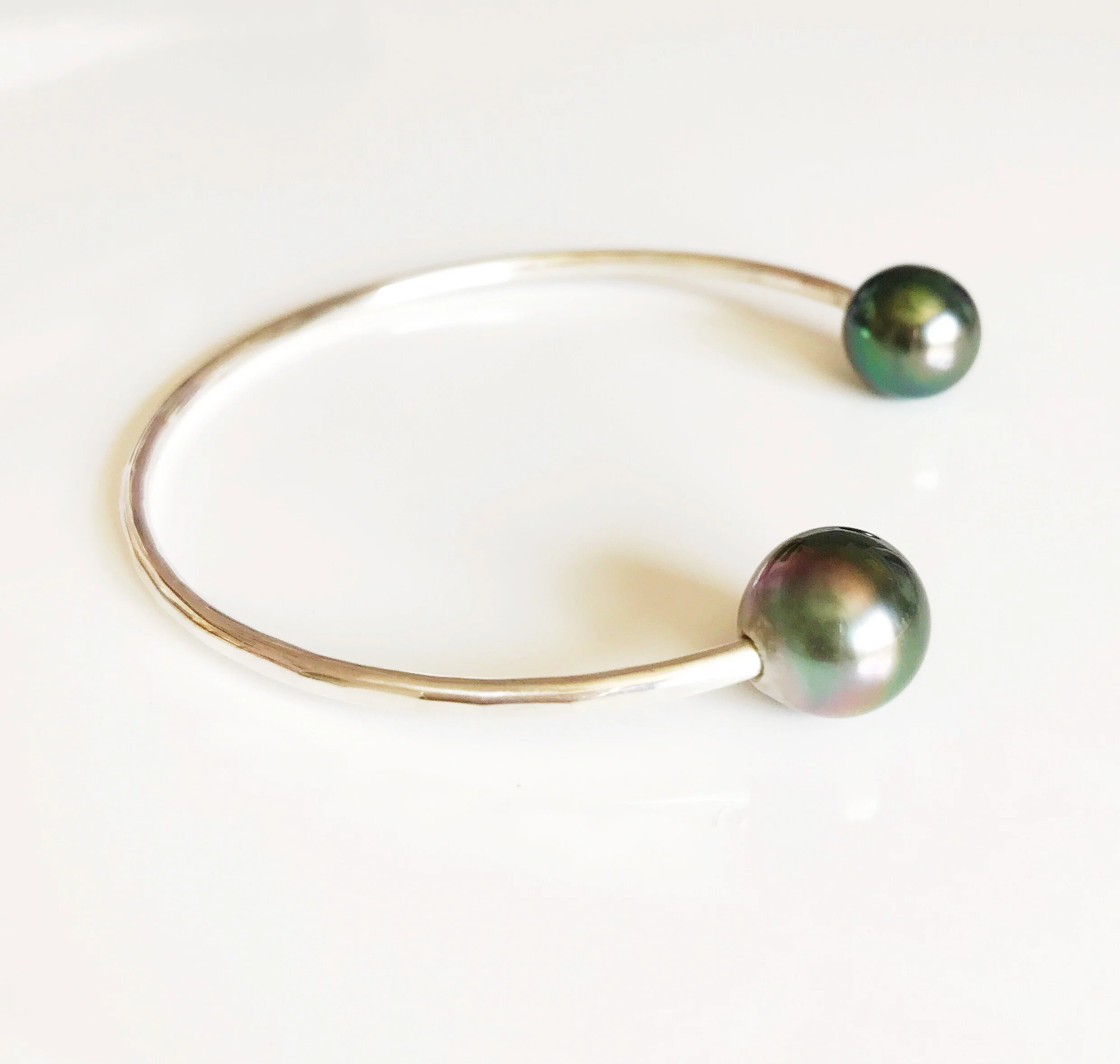 Cuff Adora - tahitian pearls (B100) - Mitchell's Manufacturing Jewel
