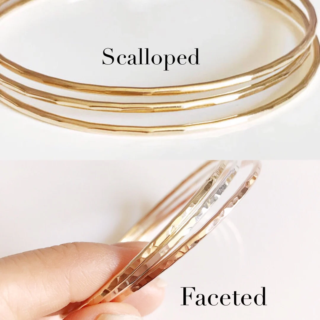 Pineapple bead bangle - resin pineapple (B427) - Mitchell's Manufacturing Jewel