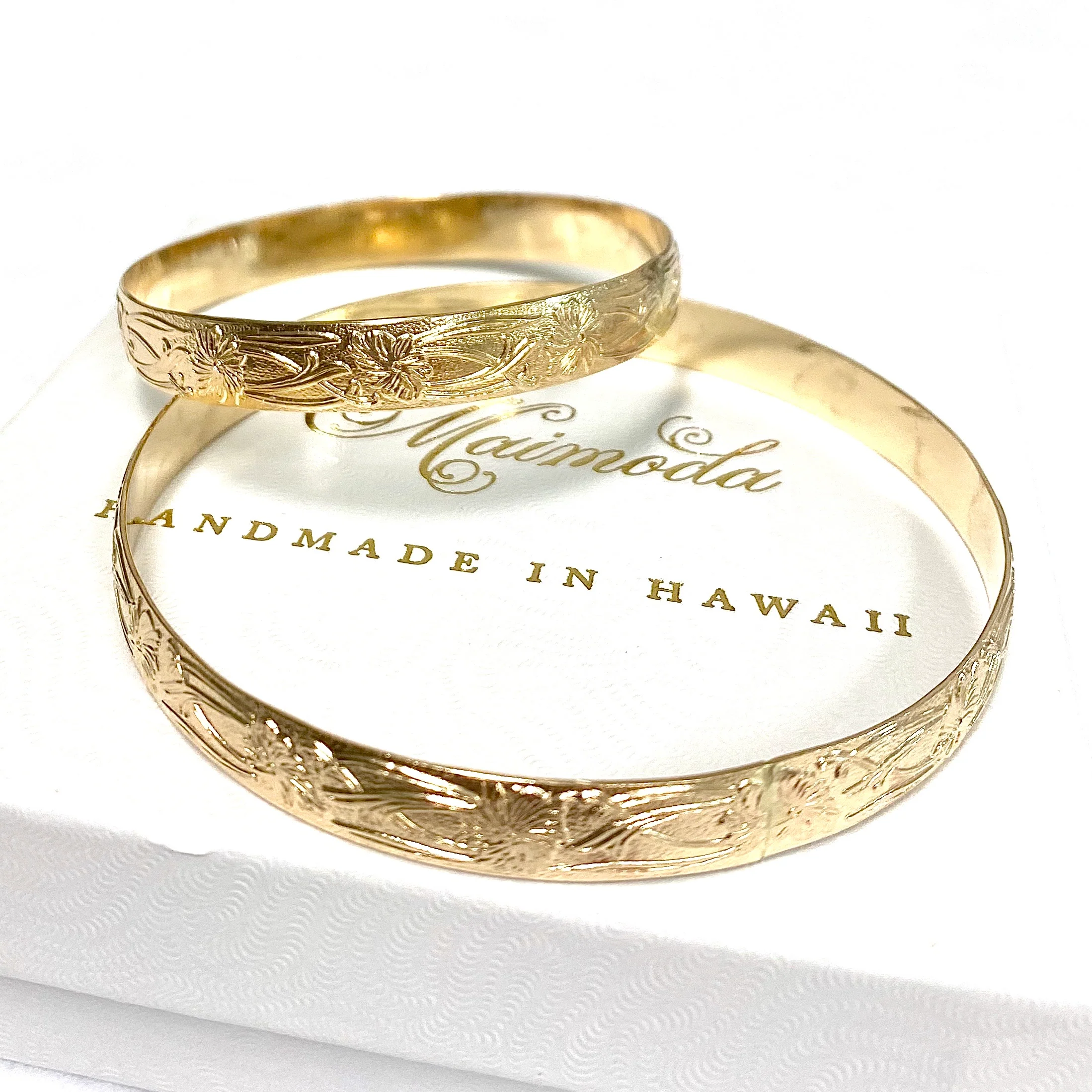 Bangle KEIKO - 8mm heirloom (B462) - Mitchell's Manufacturing Jewel