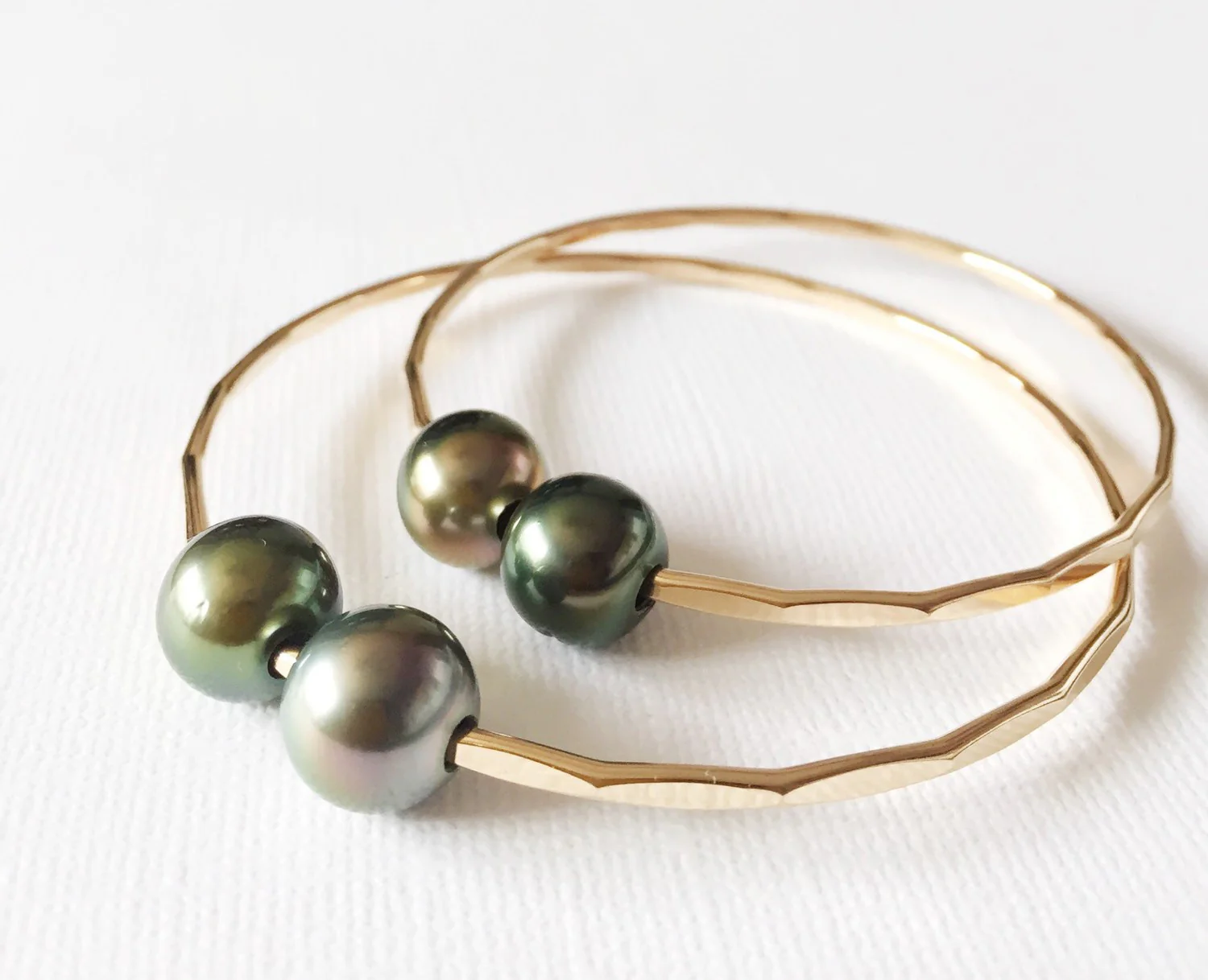Bangle Ani (B232) - Mitchell's Manufacturing Jewel