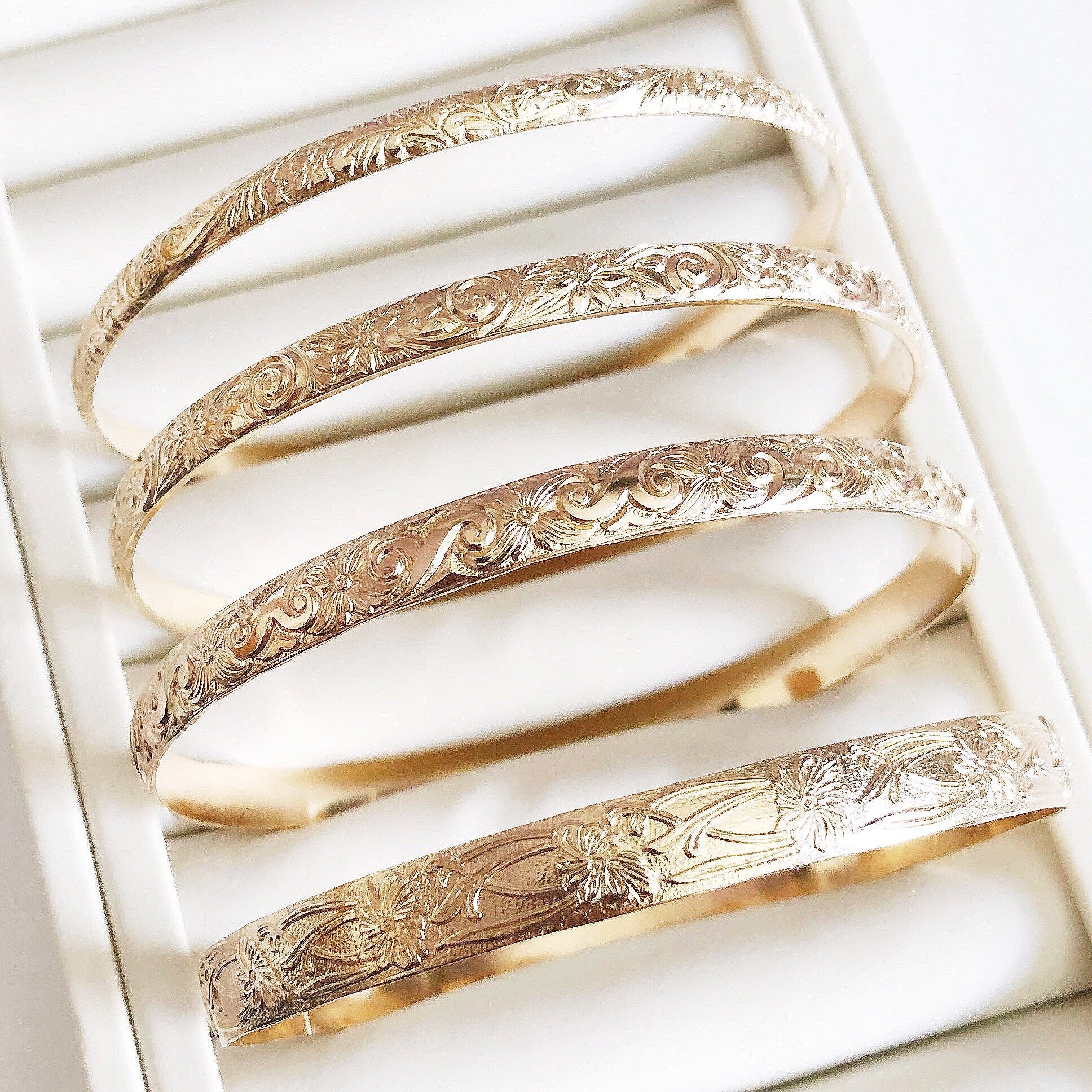 Bangle Jasmin - 6mm heirloom bangle (B423) - Mitchell's Manufacturing Jewel