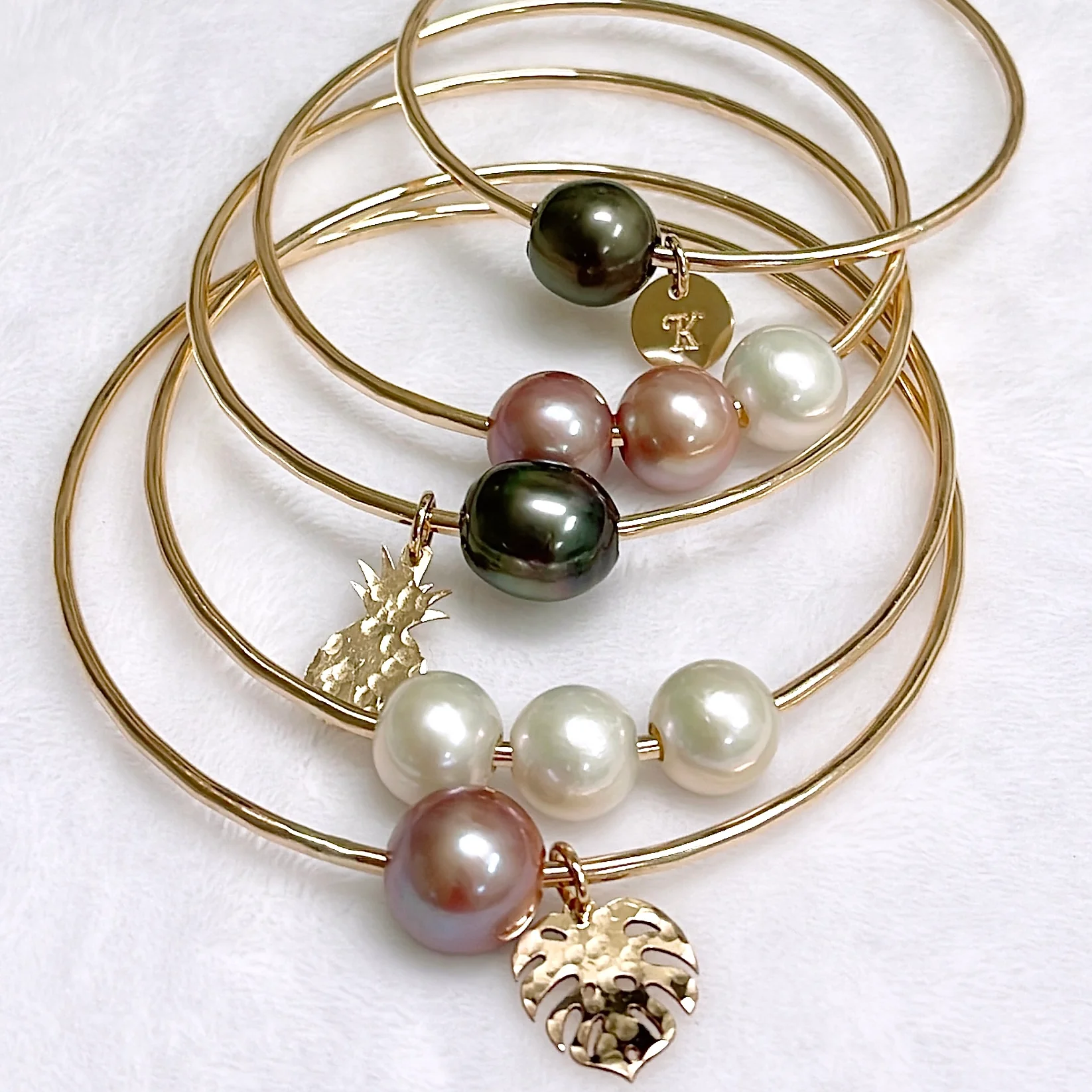 Monstera bangle - lavender Edison pearl (B561) - Mitchell's Manufacturing Jewel