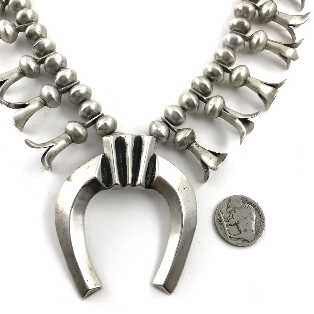 Vintage Navajo Squash Necklace - Mitchell's Manufacturing Jewel
