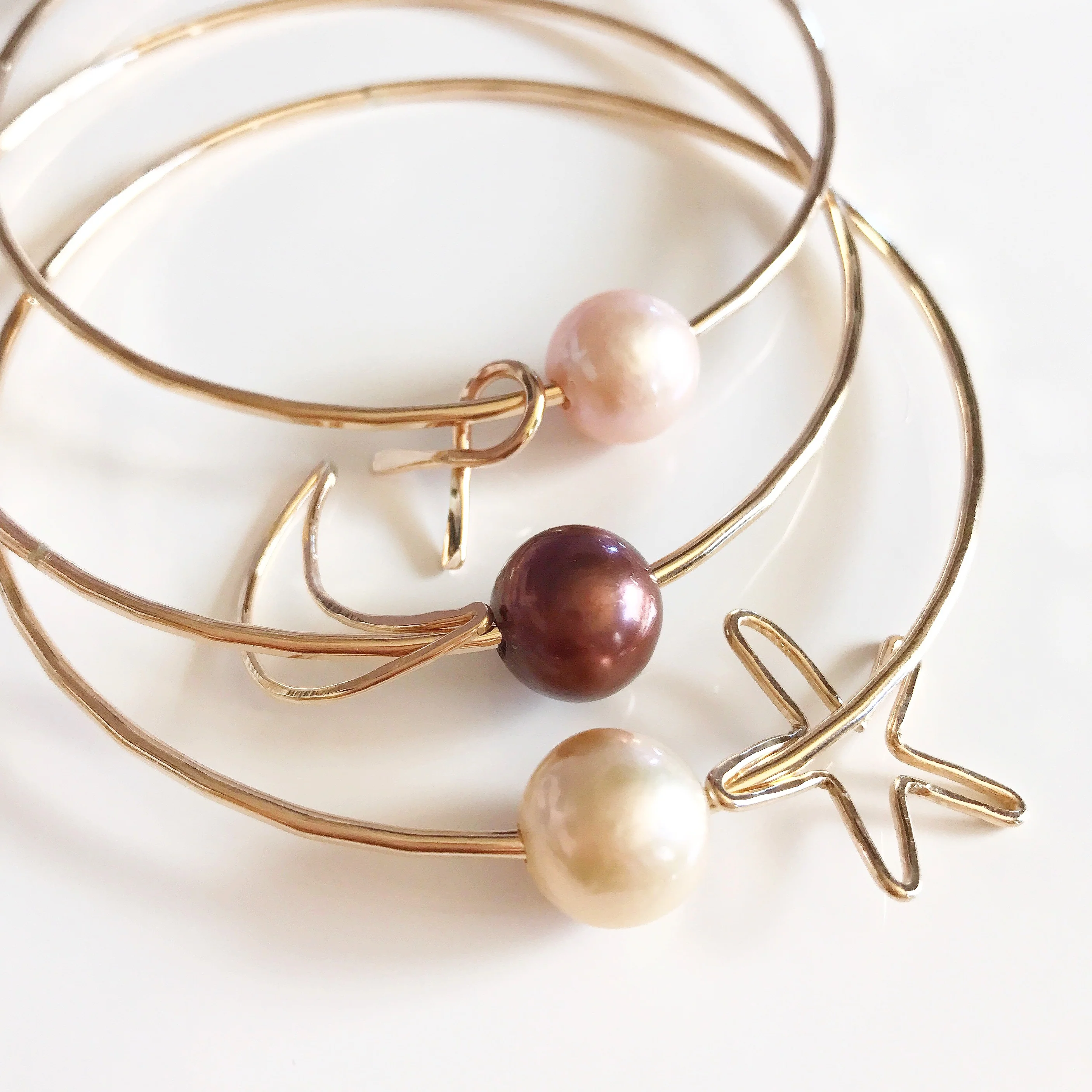 Starfish charm bangle - Fresh water pearl (B347) - Mitchell's Manufacturing Jewel
