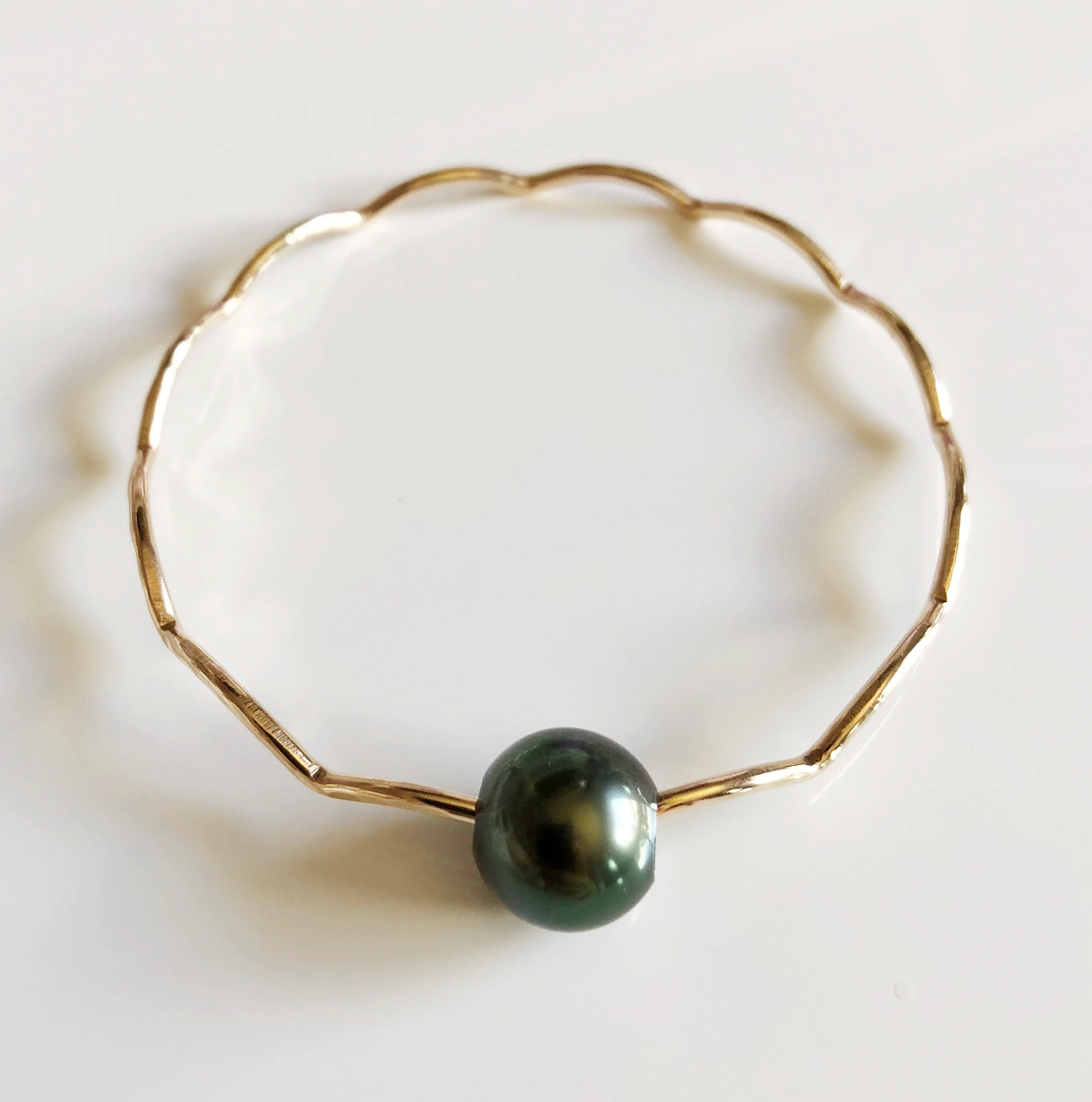 Bangle TOMI - tahitian pearl (B394) - Mitchell's Manufacturing Jewel