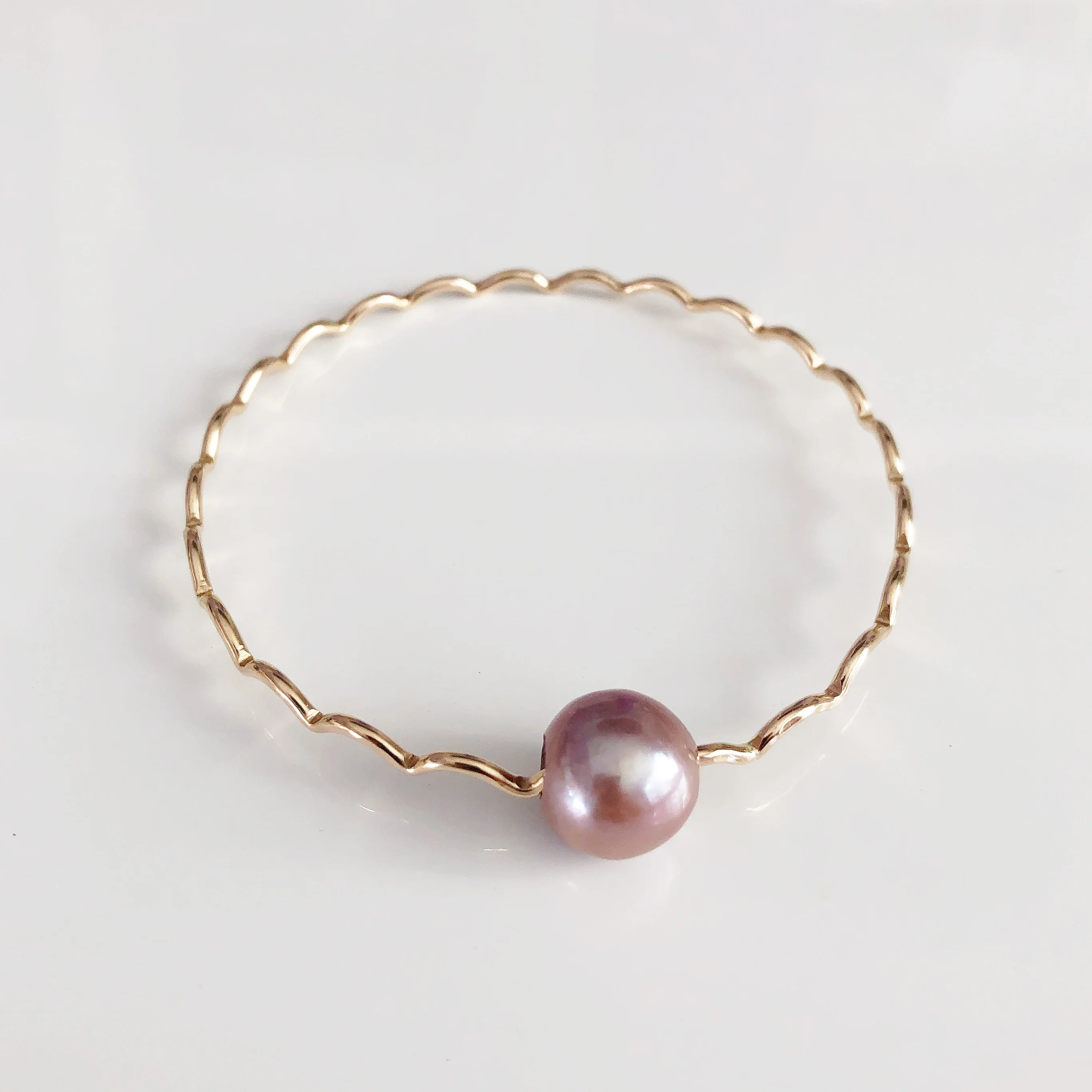 Bangle UNAHI - lavender pearl (B428) - Mitchell's Manufacturing Jewel