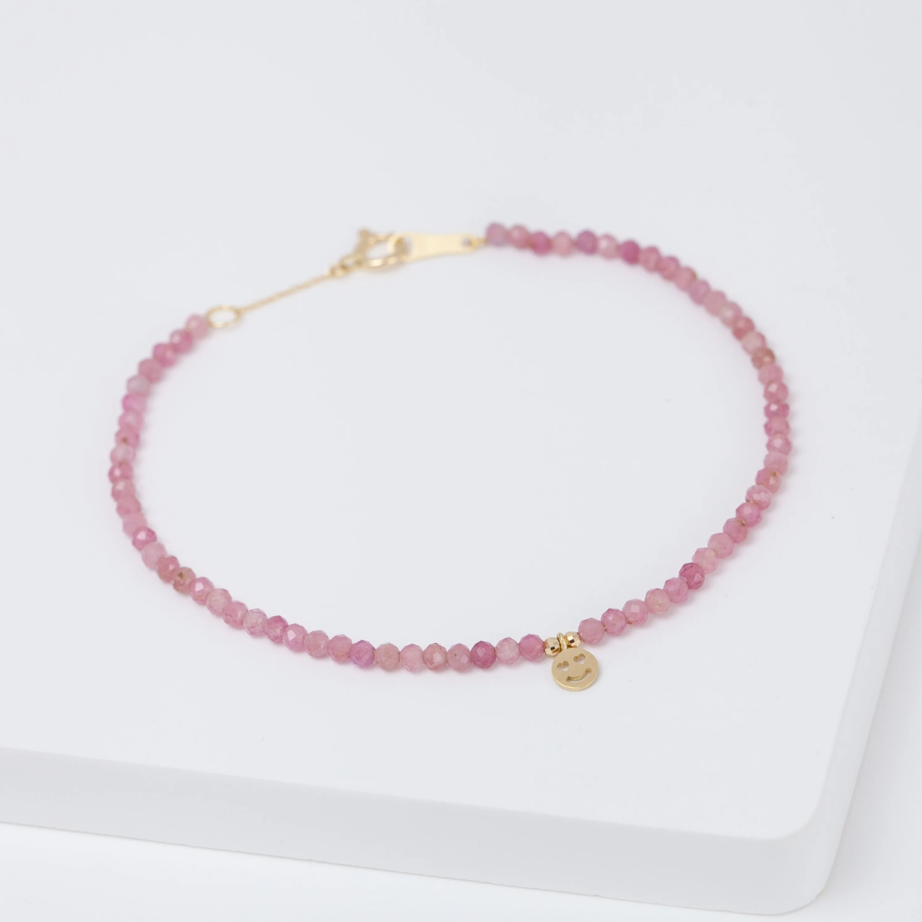 Smiley pink tourmaline beads bracelet - Mitchell's Manufacturing Jewel